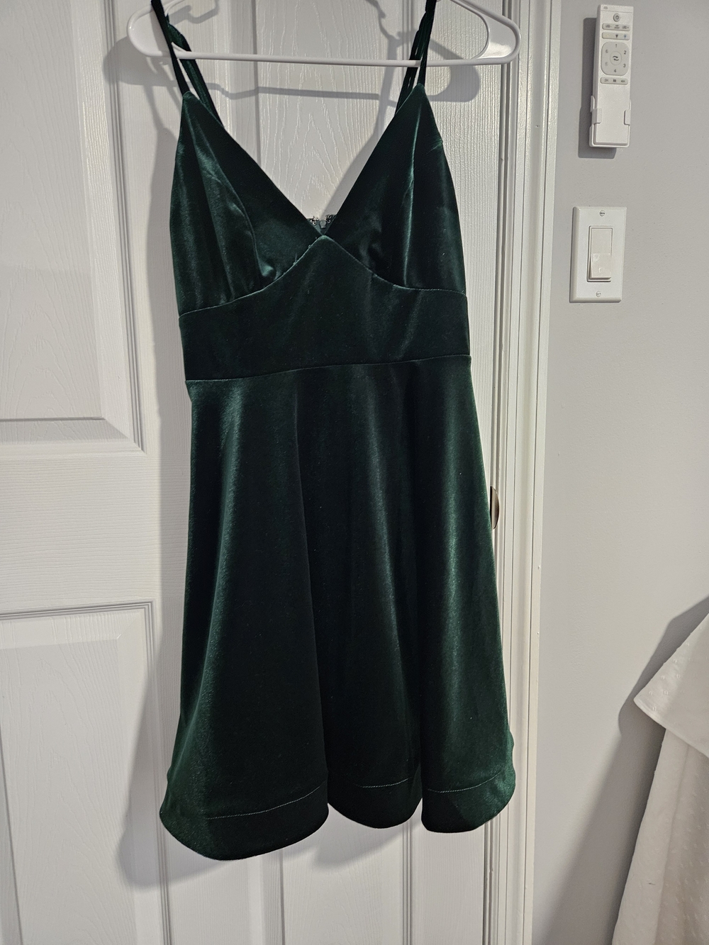 Teeze Me Emerald Green Velvet V-Neck Mini Dress